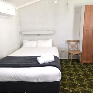 Standard Accessible One-Bedroom Cabin - Not Pet Friendly