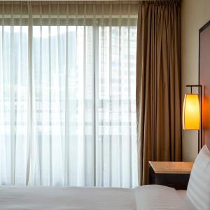 Deluxe Double Room with Garden View with Balcony
