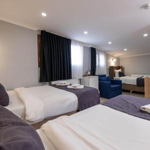 Economy Quadruple Room