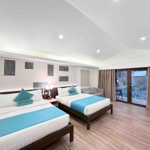 Superior Queen Room with Two Queen Beds