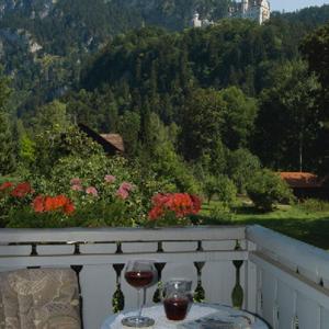 Suite - Attic with Balcony and Castle View