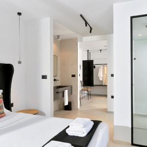 Superior Suite with Pool View