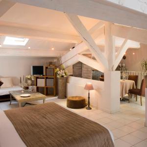 Apartment (6 Adults)