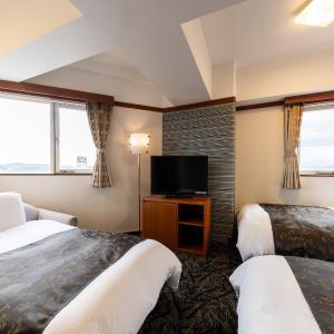 Triple Room - Breakfast Included - Non-Smoking