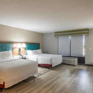 Queen Room with Two Queen Beds and Roll-In Shower - Disability Access/Non-Smoking