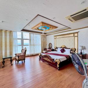 LUXURY APARTMENT OCEAN VIEW WITH BALCONY