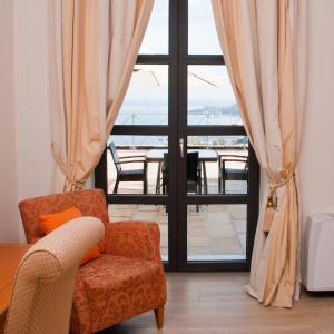 Large Studio with Sea View