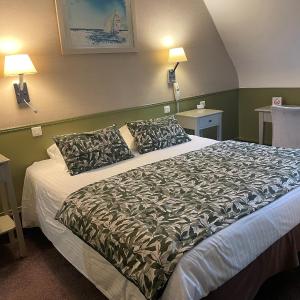 Charm Triple Room