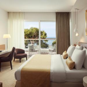 Bellevue Suite with Terrace