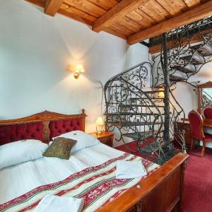 Apartment (3 Adults)