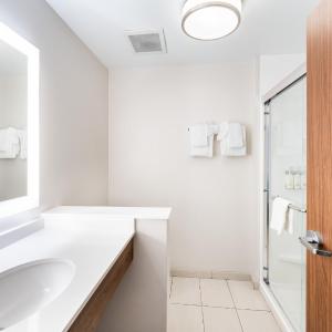 Executive Suite - Non-Smoking
