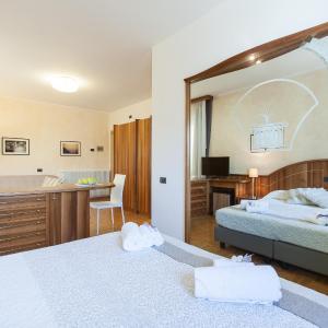 Classic Suite with Spa Access