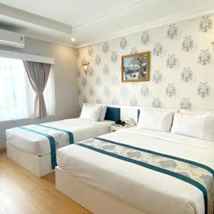 Triple Room with Bathroom
