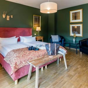 Large double room with garden view and separate children's room