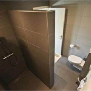Twin Room with Shower