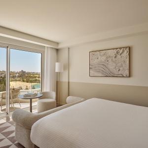 Premium King Room with Ocean View