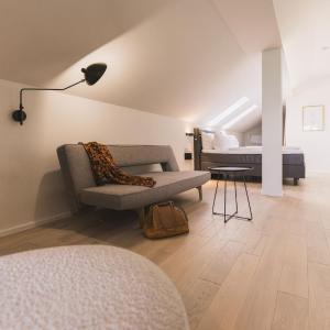Studio Apartment with Balcony