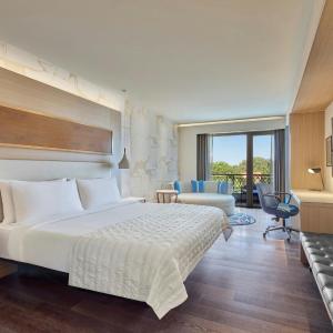 Family Studio with King bed - 30% off on F&B, Laundry and Hotel Transportation - Complimentary Beer on Arrival - Happy hours from 5 PM to 8 PM at Longitude 73 only on House Beverages/Mocktails