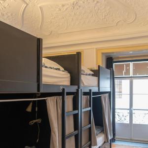 Bed in 8-Bed Mixed Dormitory Room