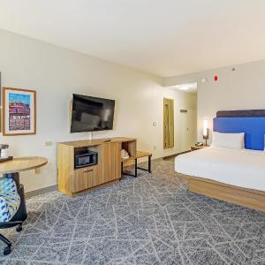 King Room with Sofa Bed - Non-Smoking