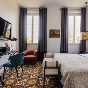 Standard Double or Twin Room - Castle Parc View