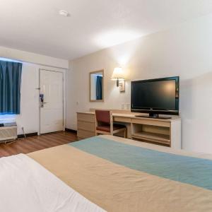 Double Room - Non-Smoking 