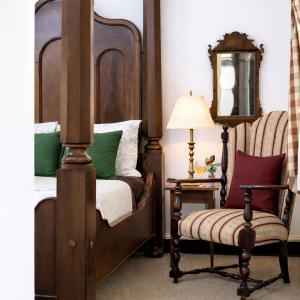 Queen Suite