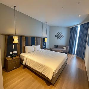 King Room with Garden View