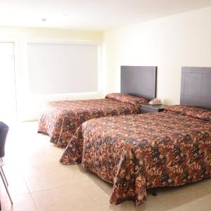 Double Room with Two Double Beds - Non-Smoking