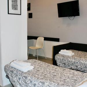 Deluxe One-Bedroom Apartment