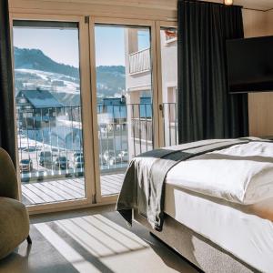 Junior Suite with Mountain View