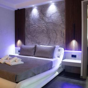 King Room with Pool View