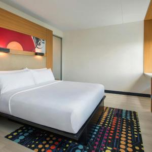 Top Floor King Room