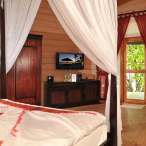 Jacuzzi Beach Villa