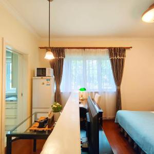 Studio Room
