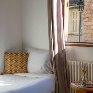 Double Room with Street View