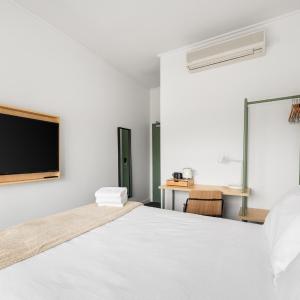 Queen Plus Four Ensuite