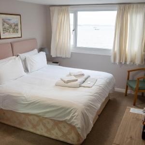 Deluxe Double or Twin Room with Sea View