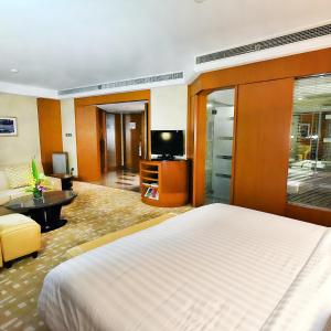 The Triple Family Room