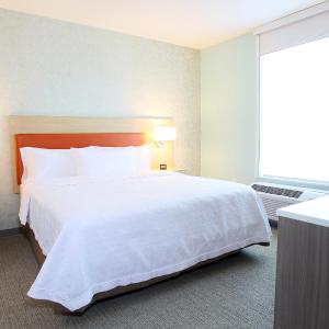 King Studio Suite - Mobility Access/Non-Smoking