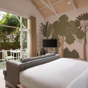 Jungle Chalet