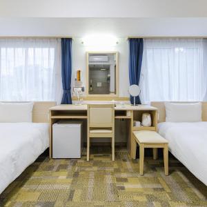 Accessible Twin Room - Non-Smoking       