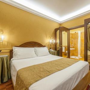 Classic Double or Twin Room