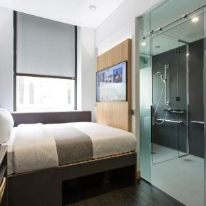 Queen Room - Disability Access