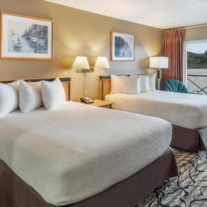 Queen Room with Two Queen Beds - Non-Smoking