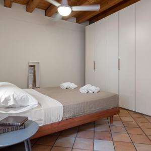Apartment with Balcony - Dimora Leoni - via Leoni 15