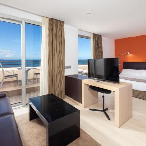 Junior Suite Vista Playa (2 adultos)