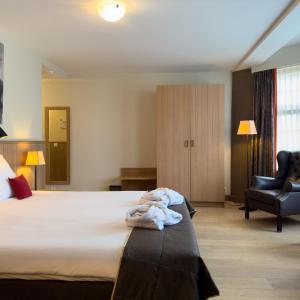 Deluxe Family Suite