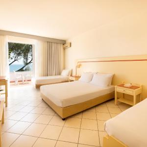Quadruple Room with Garden View