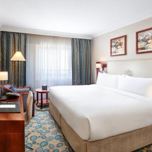 Classic Room King bed, City View